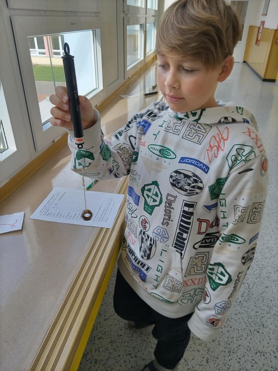 Praktická měření gravitační síly  6. ročník