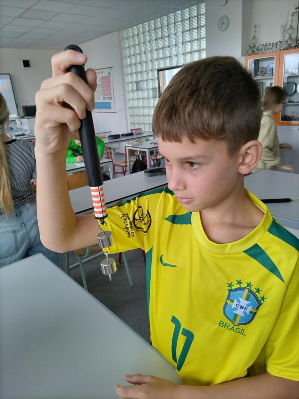 Praktická měření gravitační síly  6. ročník