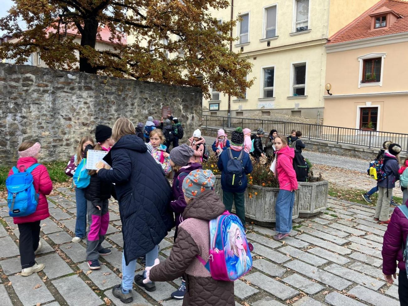 Vycházka „Od brány k bráně“  3.A