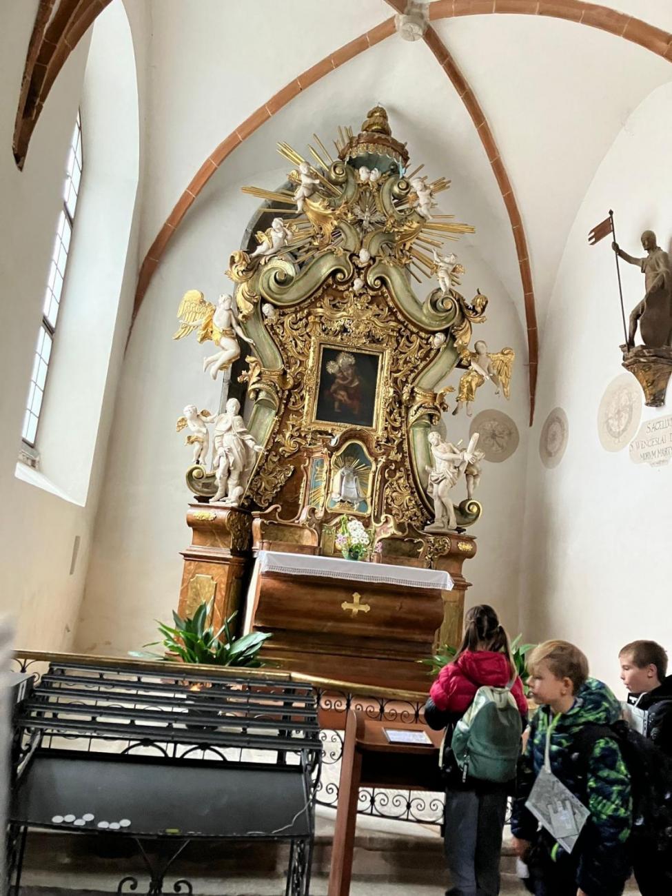 Vycházka „Od brány k bráně“  3.A