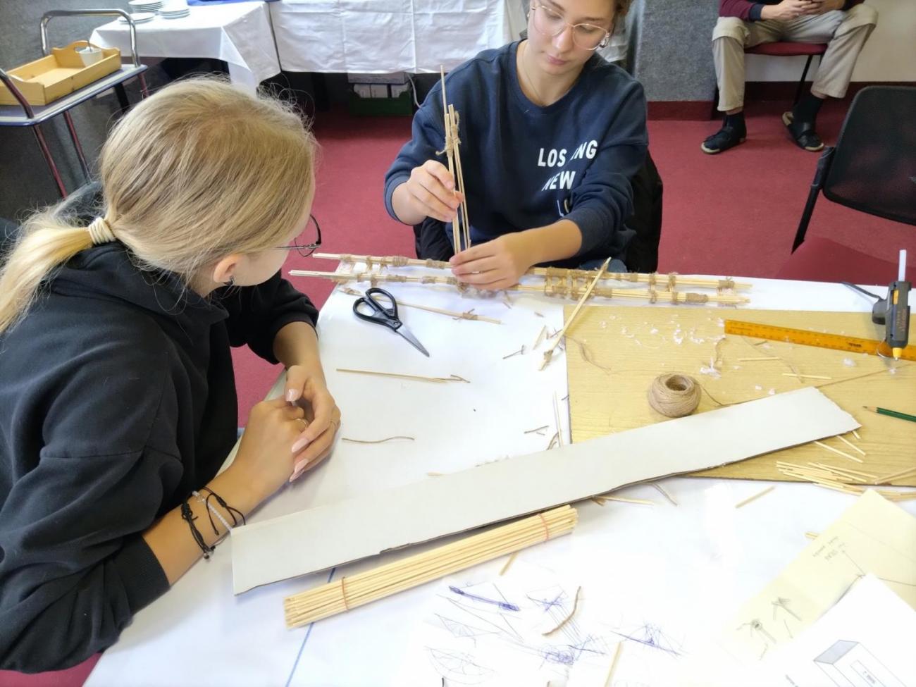 Stavíme mosty ze špejlí