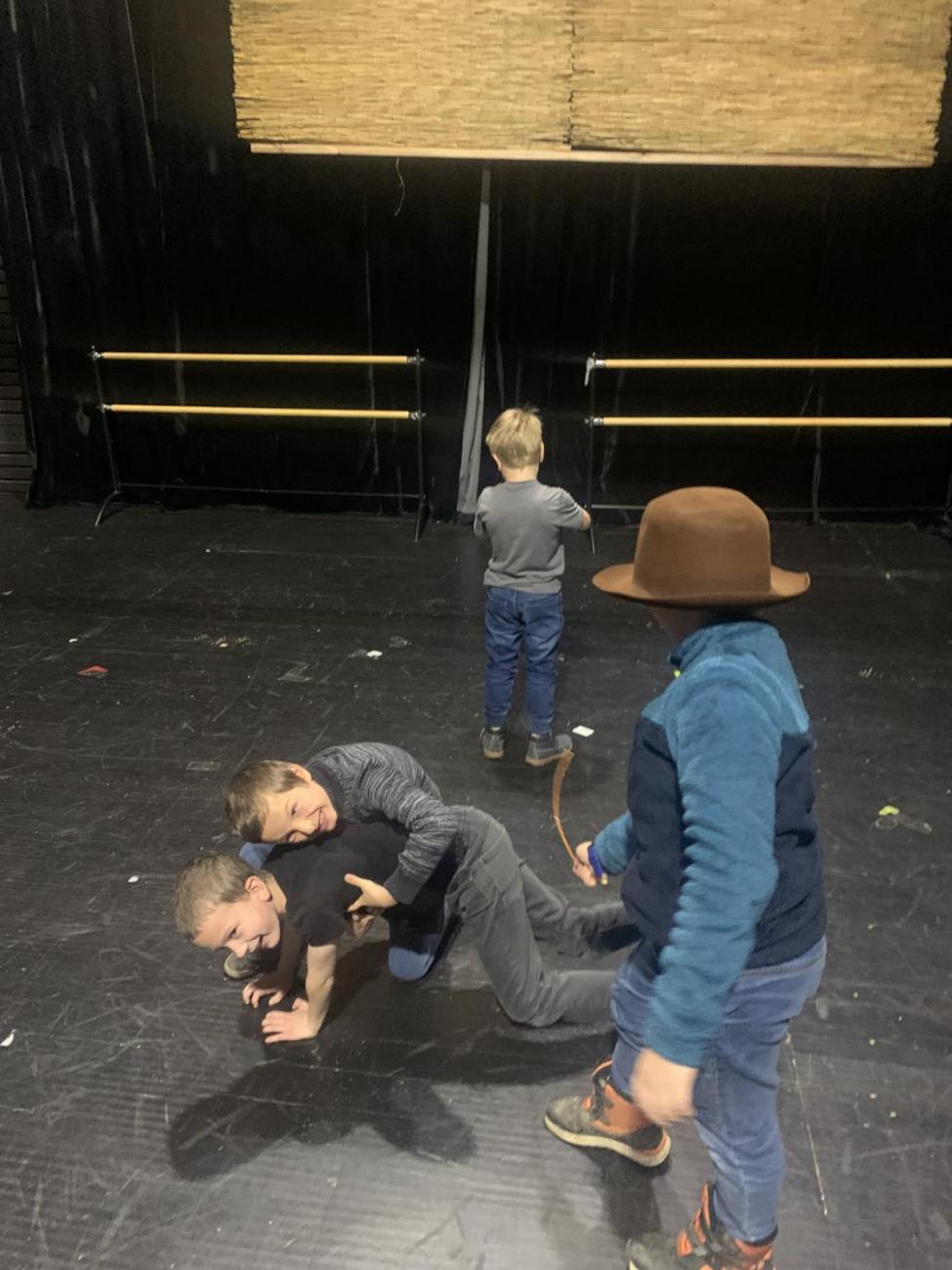 Poprvé v divadle  3.B