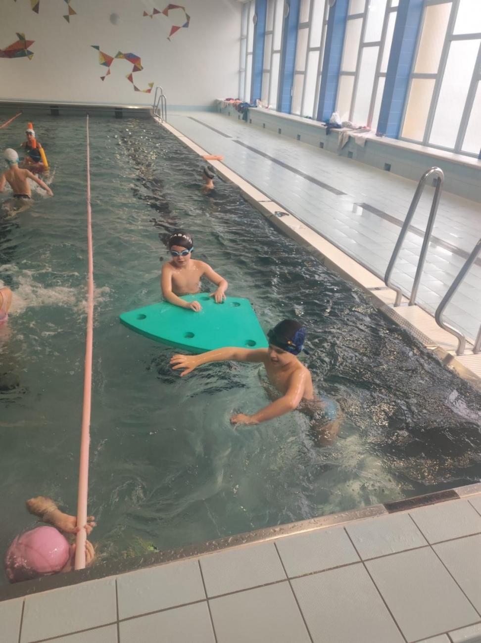 Zdokonalujeme se v plavání – 3. C v akci!