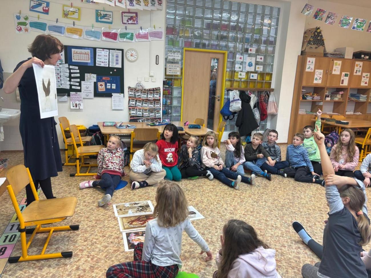 Vánoční program s paní Pitrovou z OGV  2.B