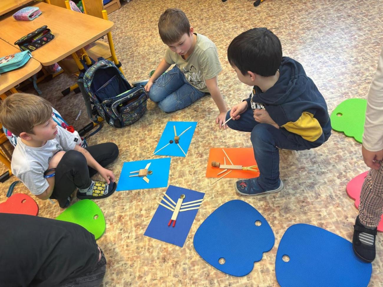 Vánoční program s paní Pitrovou z OGV  2.B