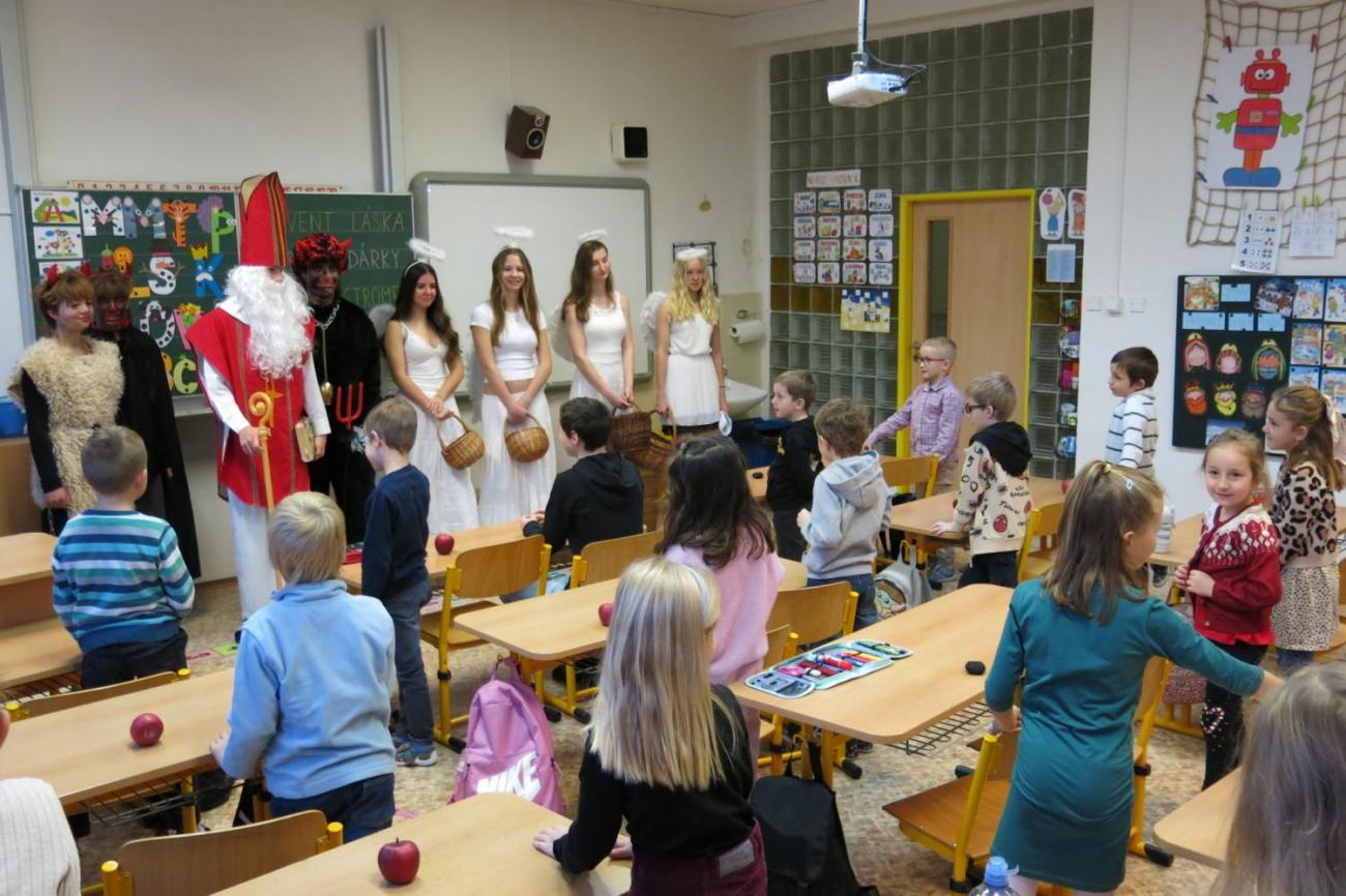 Mikulášská nadílka u prvňáčků
