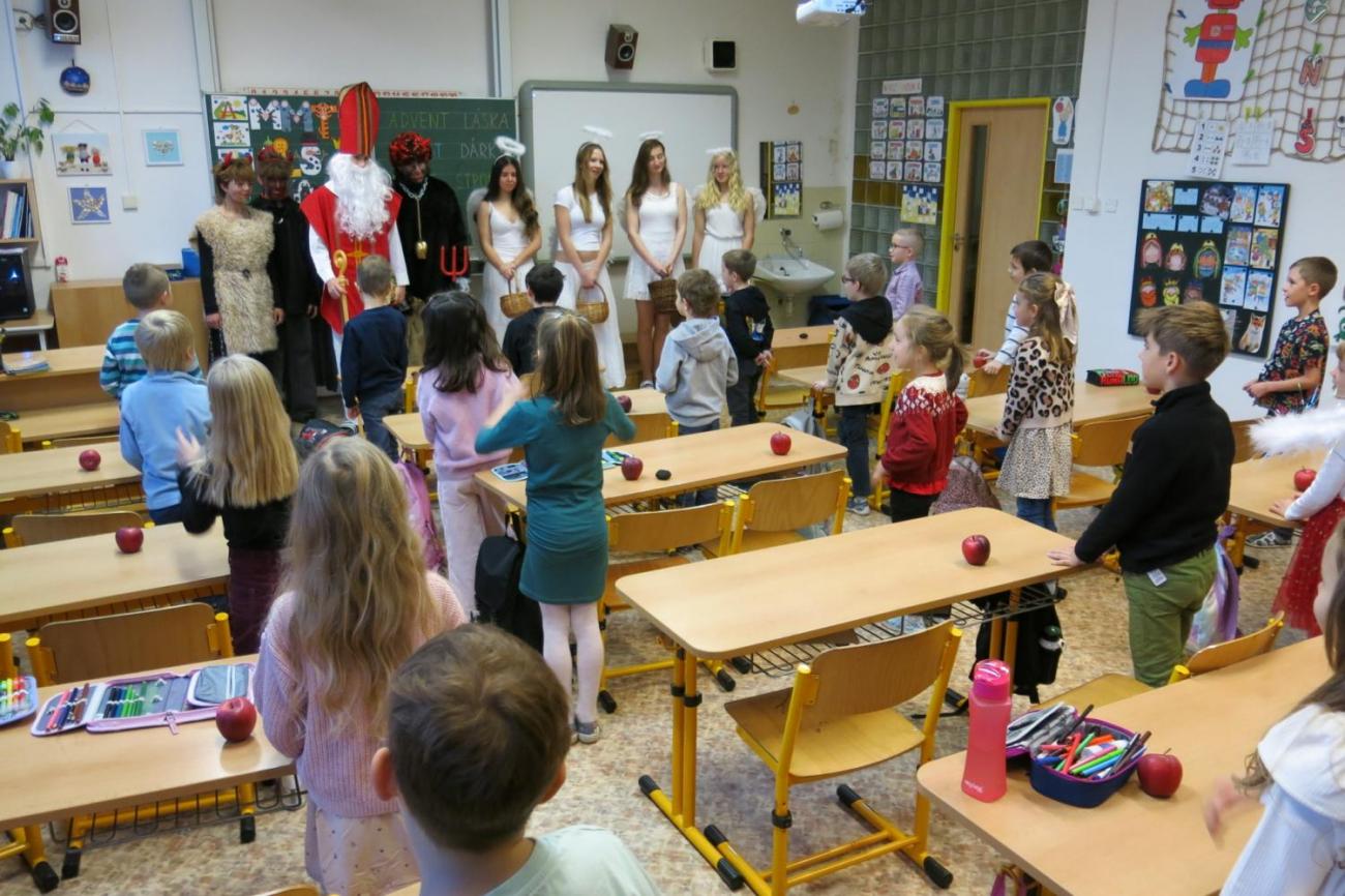 Mikulášská nadílka u prvňáčků