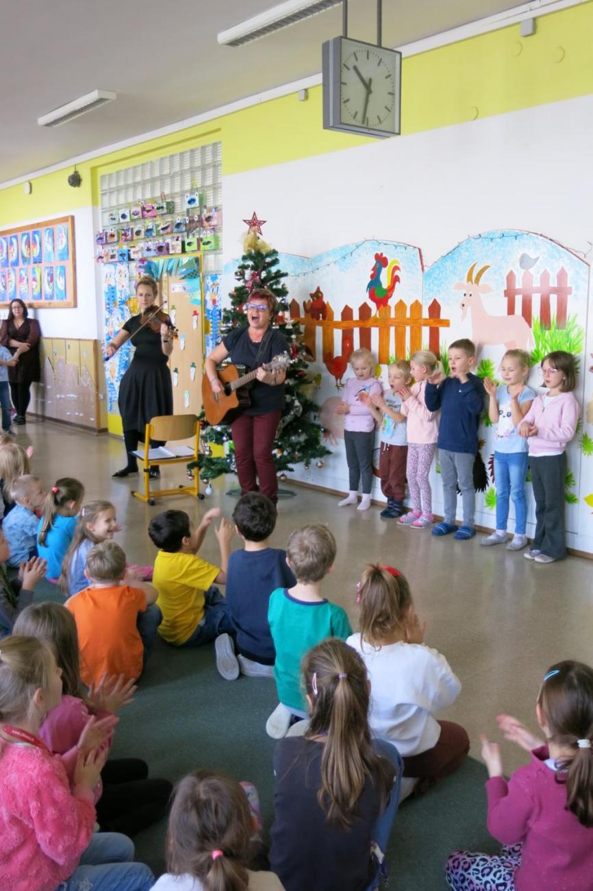 Předvánoční setkání s „Koťaty“ z MŠ Mašinka