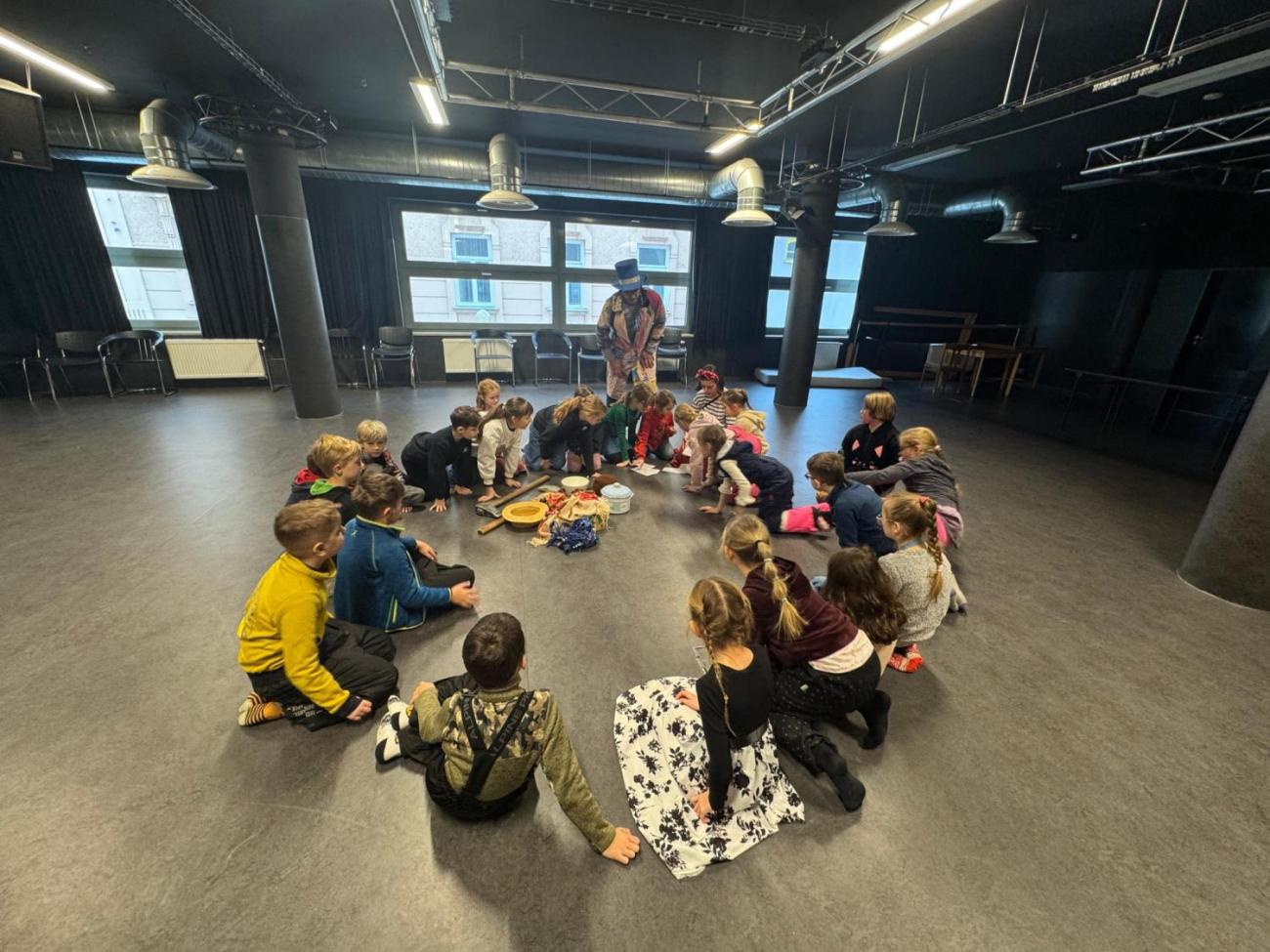 Poprvé v divadle 3.C