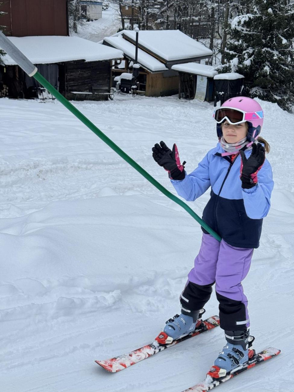 Den plný lyžování