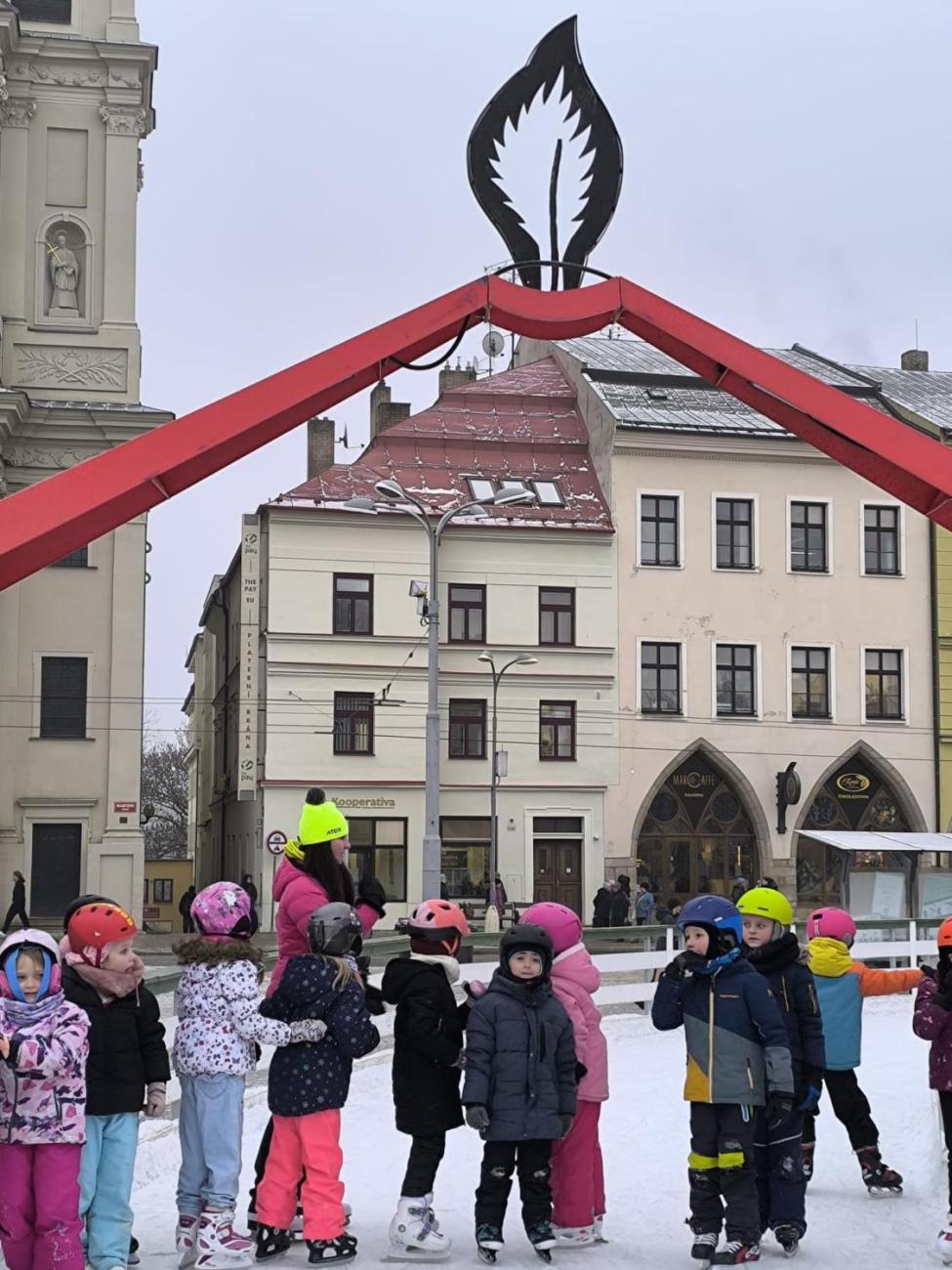 Hodina tělesné výchovy na bruslích 1.A