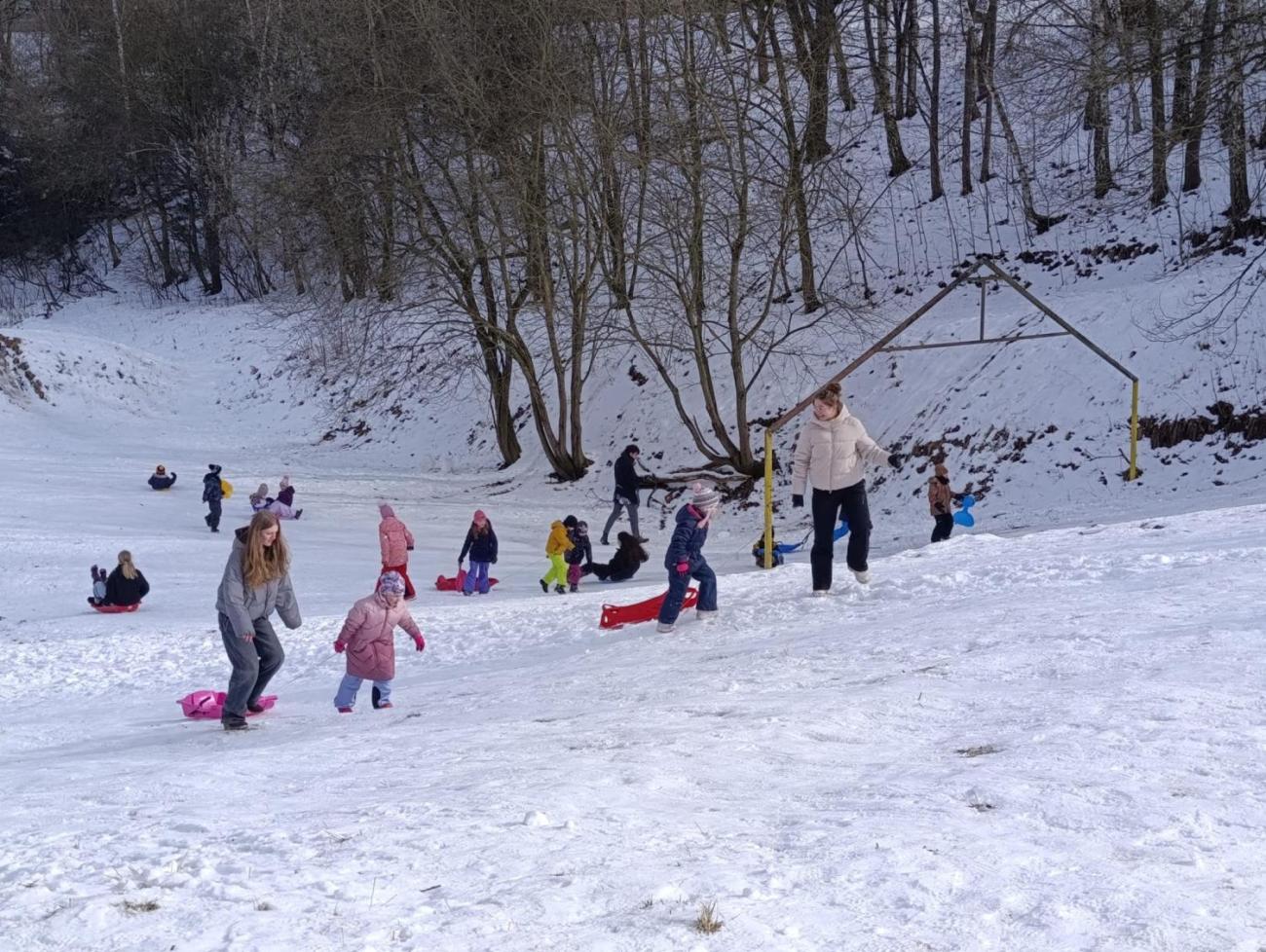 Společné zimní radovánky 1.C a 9.B