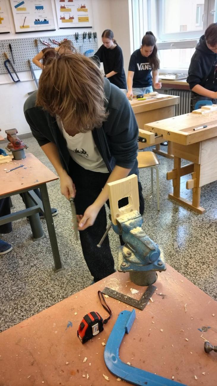 PRÁCE S DŘEVEM – DLABÁNÍ A ZHOTOVENÍ VLASTNÍHO VÝROBKU
