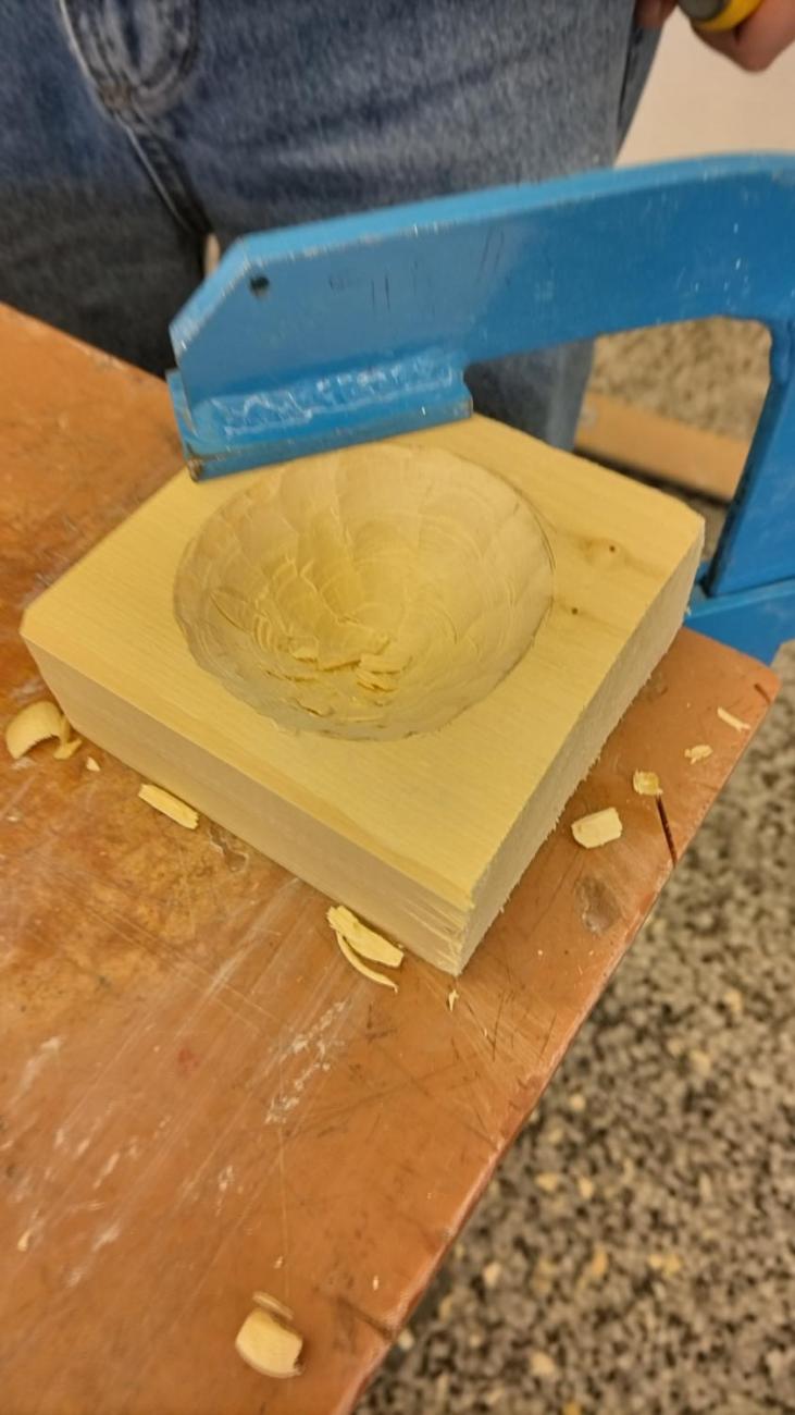 PRÁCE S DŘEVEM – DLABÁNÍ A ZHOTOVENÍ VLASTNÍHO VÝROBKU