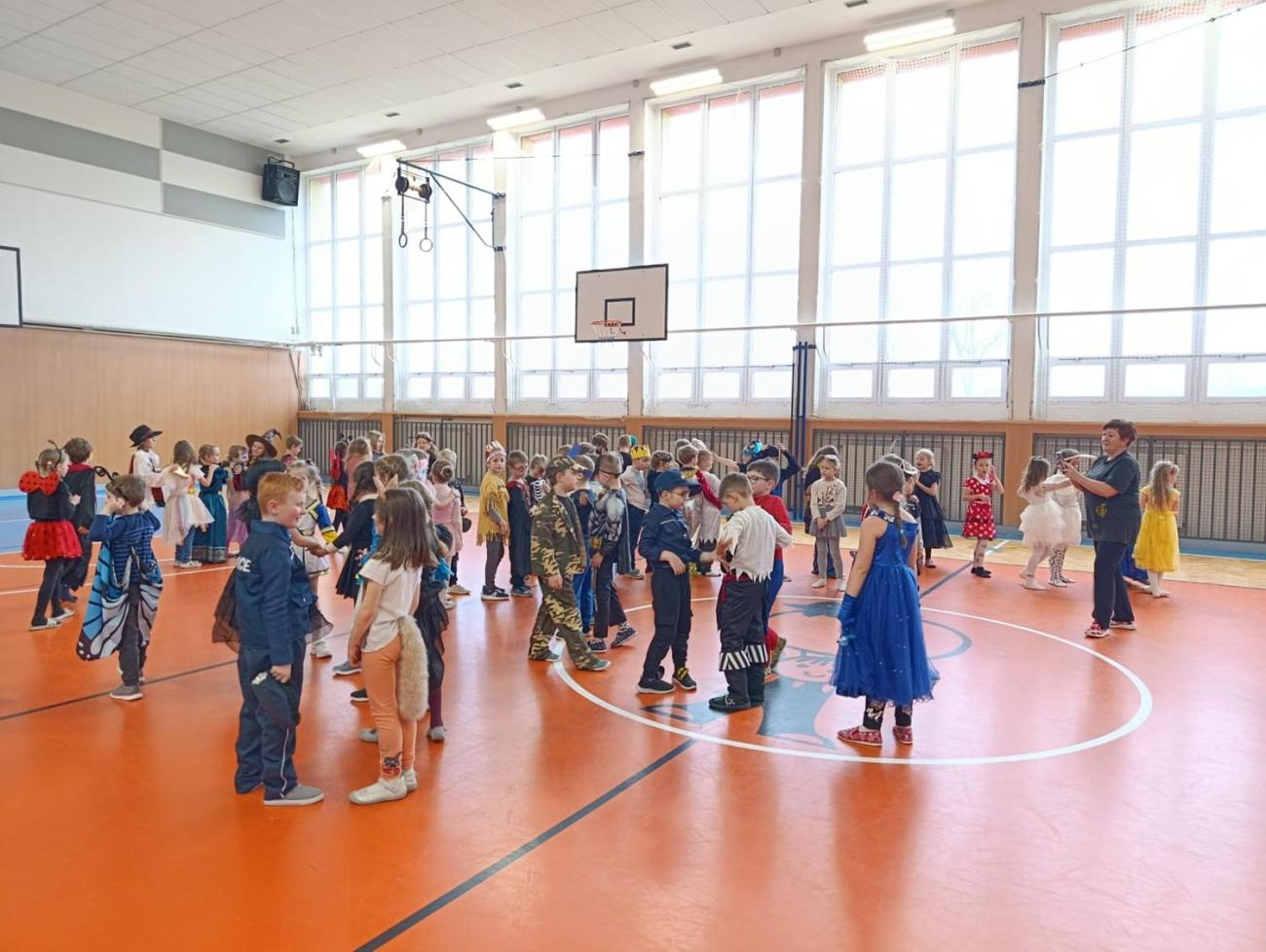 Karneval v 1. ročníku