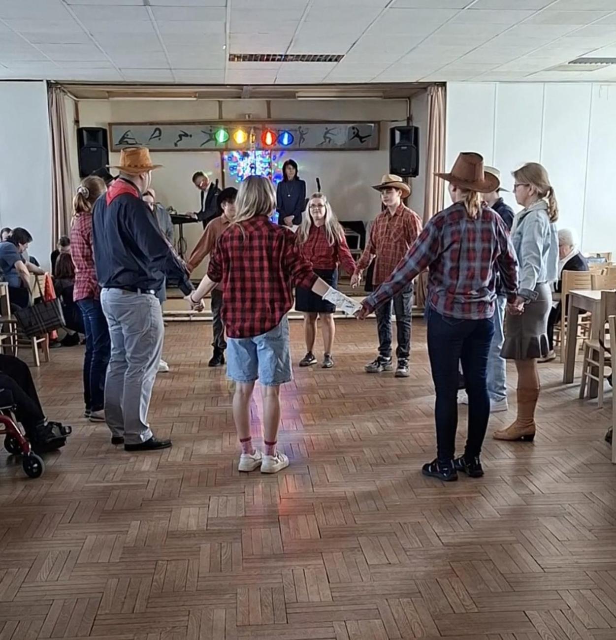 Předtančení na plese DTS Jihlava