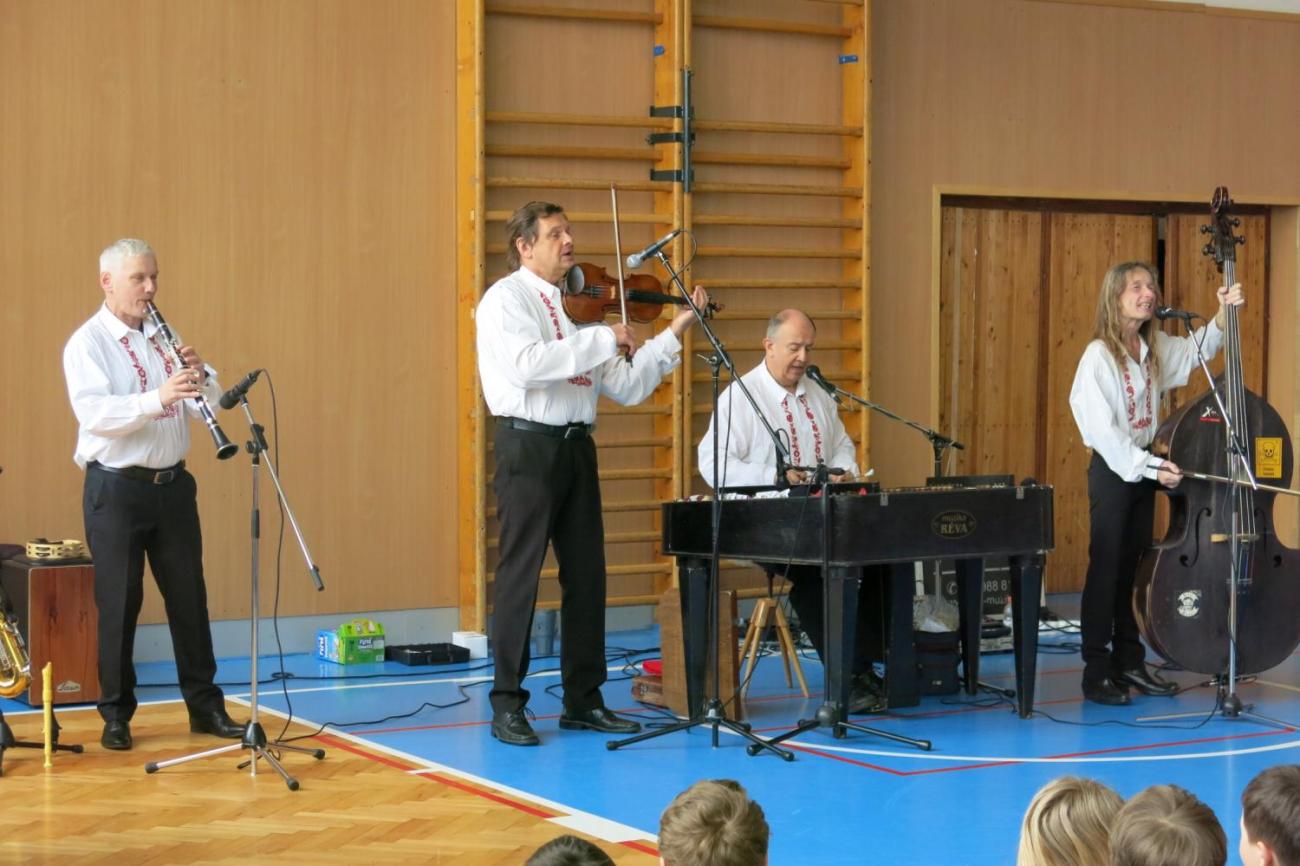 Cimbálová muzika Réva