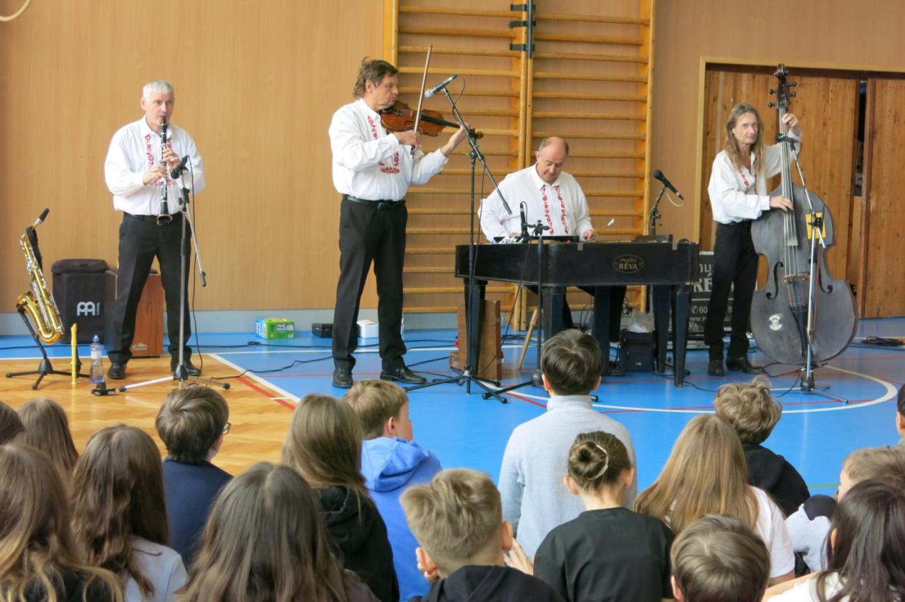 Cimbálová muzika Réva