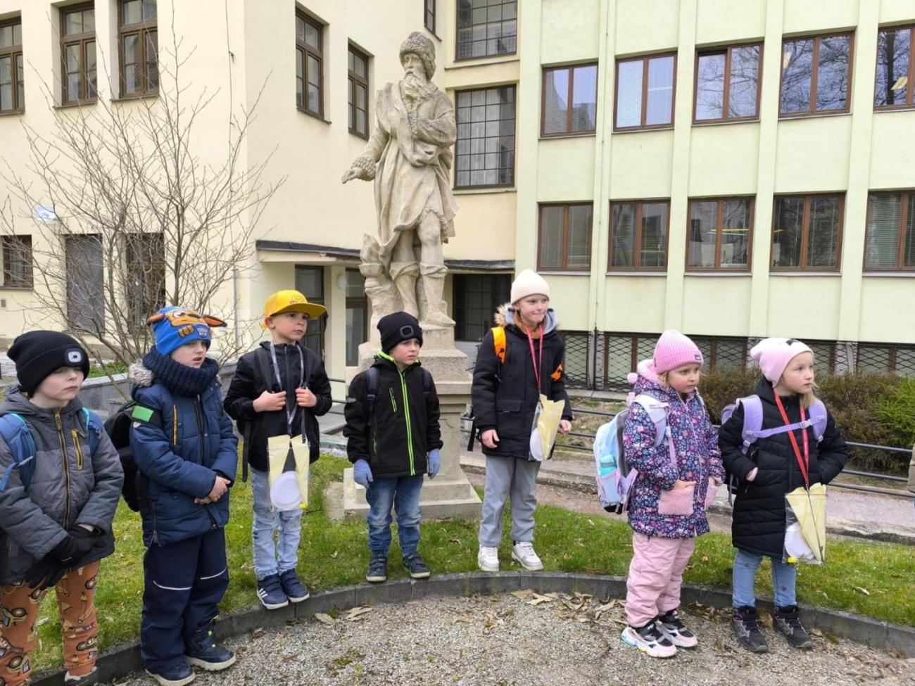 Tajemné sochy ročních období  1.A