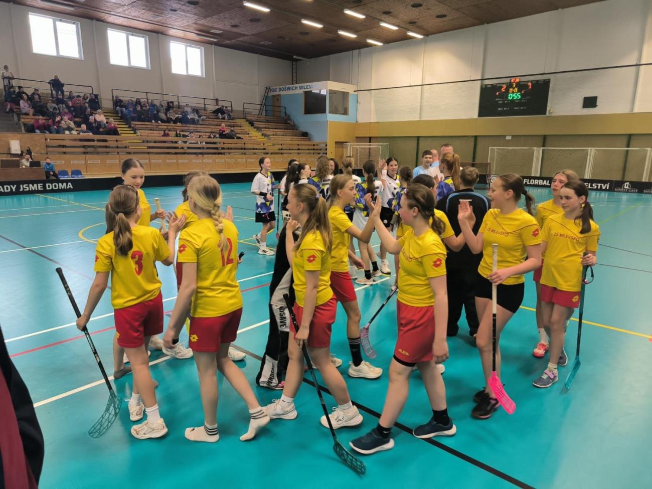 Baráž o postup na MČR ve florbalu – mladší žákyně uspěly!