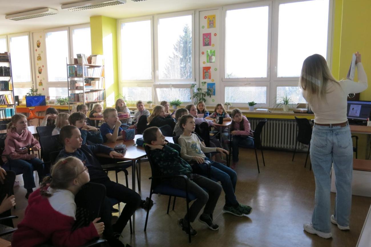 Beseda se spisovatelkou a ilustrátorkou Nelou Gálikovou 