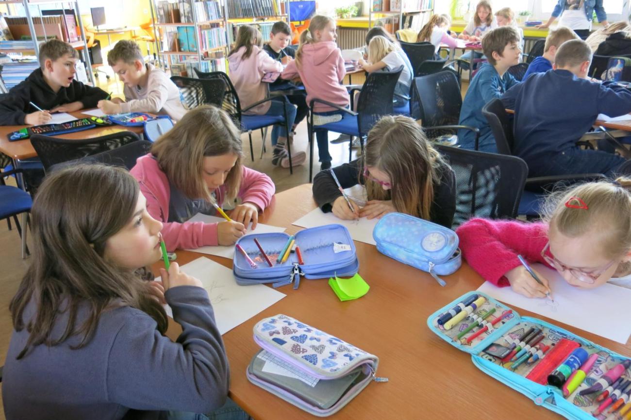 Beseda se spisovatelkou a ilustrátorkou Nelou Gálikovou 