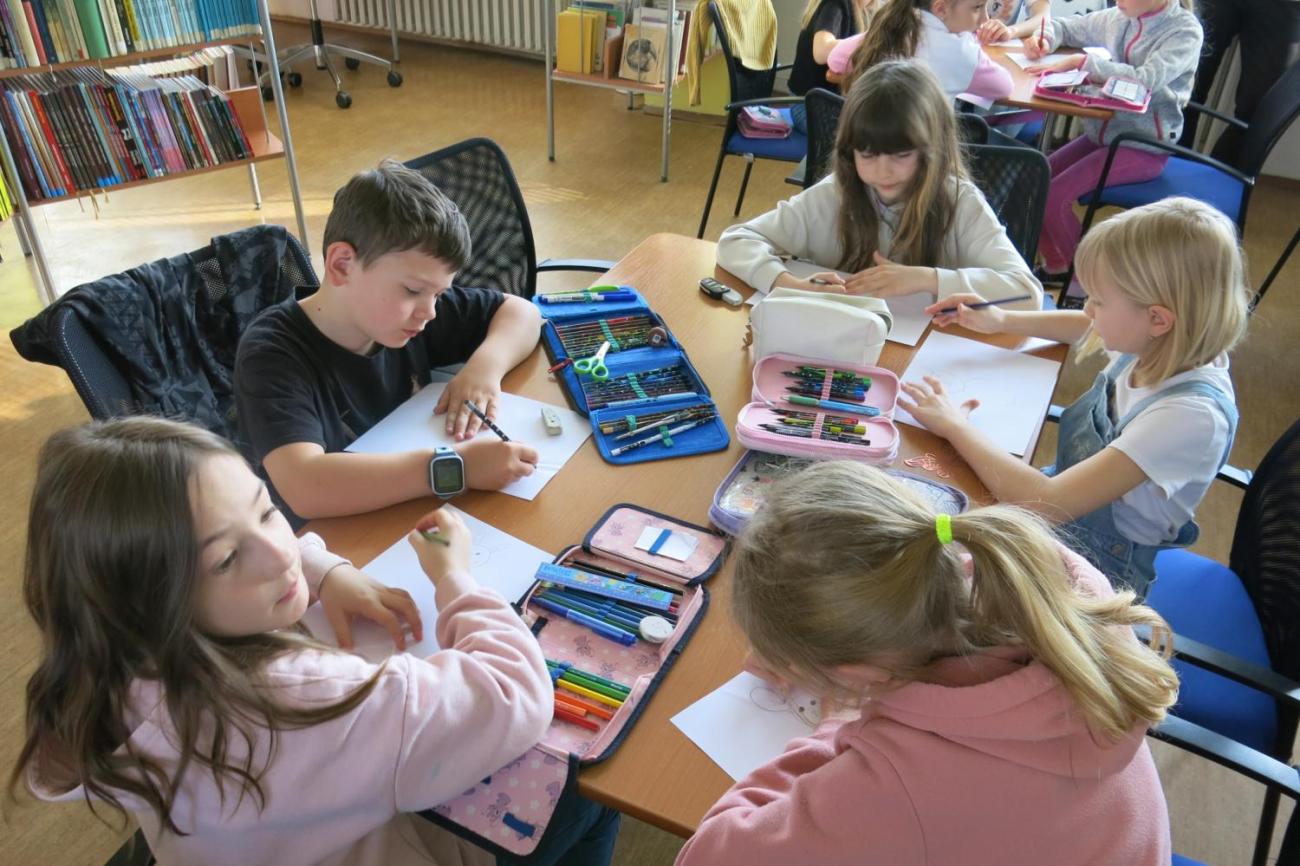 Beseda se spisovatelkou a ilustrátorkou Nelou Gálikovou 