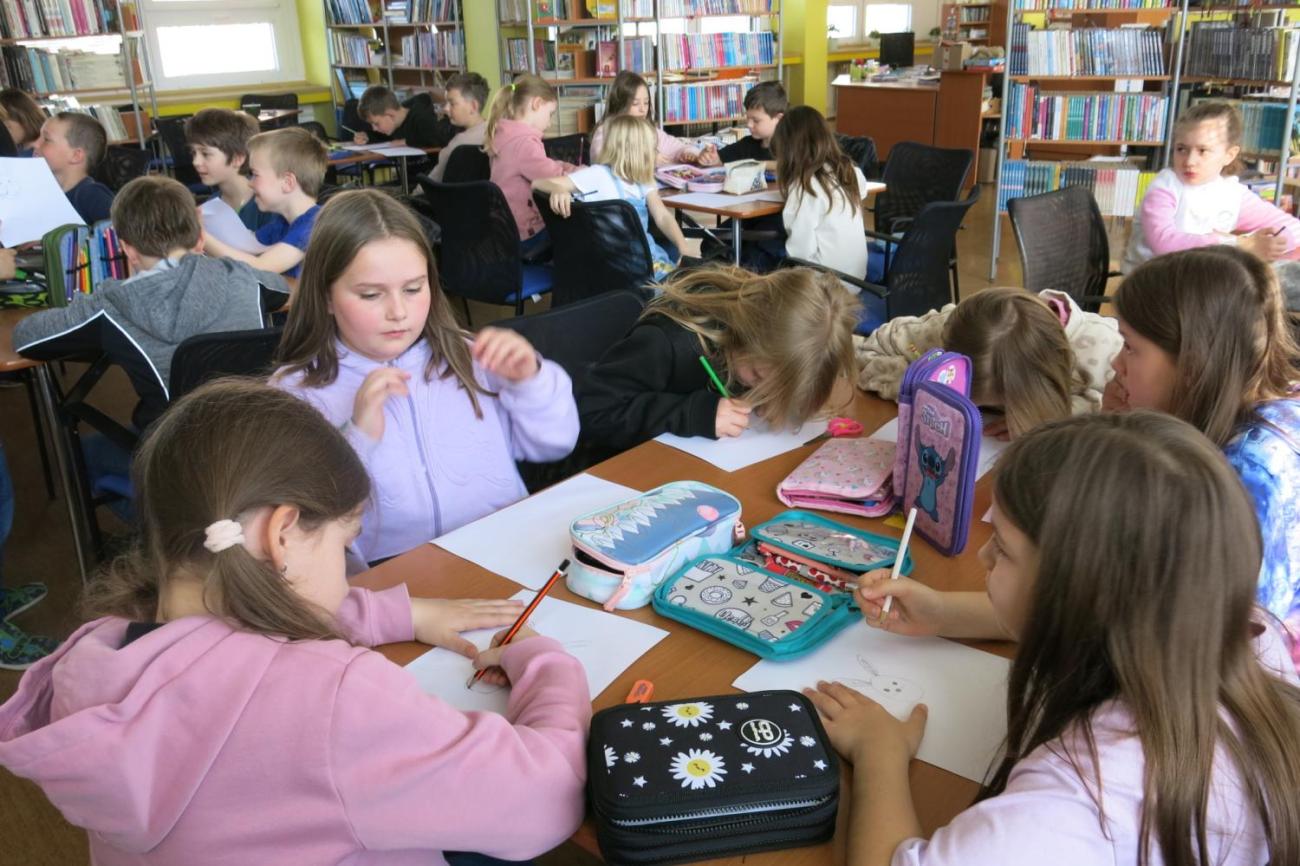 Beseda se spisovatelkou a ilustrátorkou Nelou Gálikovou 