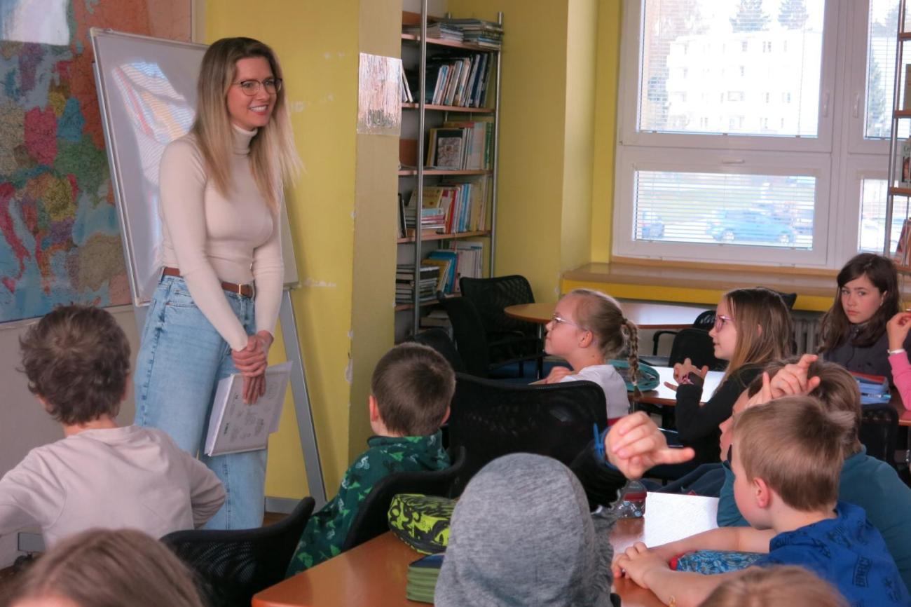 Beseda se spisovatelkou a ilustrátorkou Nelou Gálikovou 