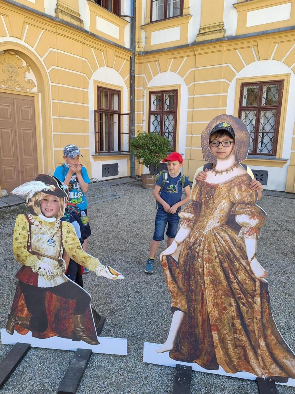 Třída 2.A na zámku v Jaroměřicích nad Rokytnou