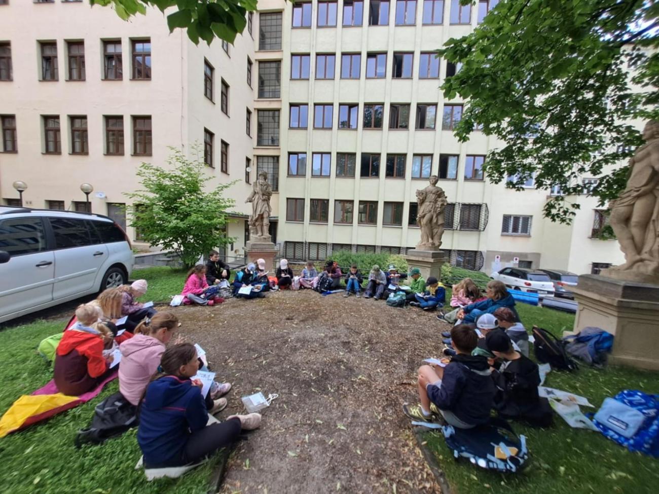 2. C – Různou dopravou celou Jihlavou