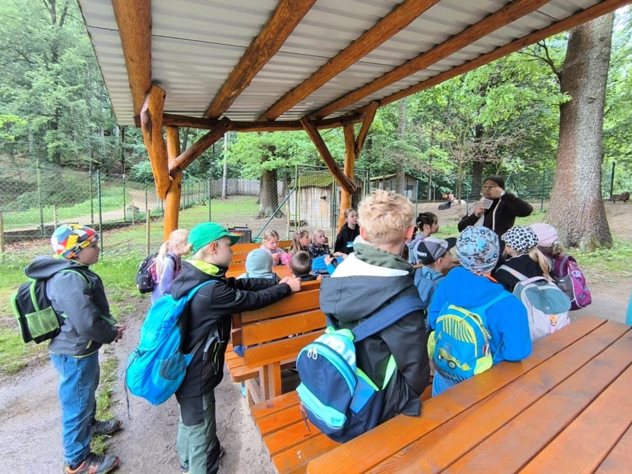 Návštěva Zoo Jihlava – program „Když jsem já sloužil“  1.A