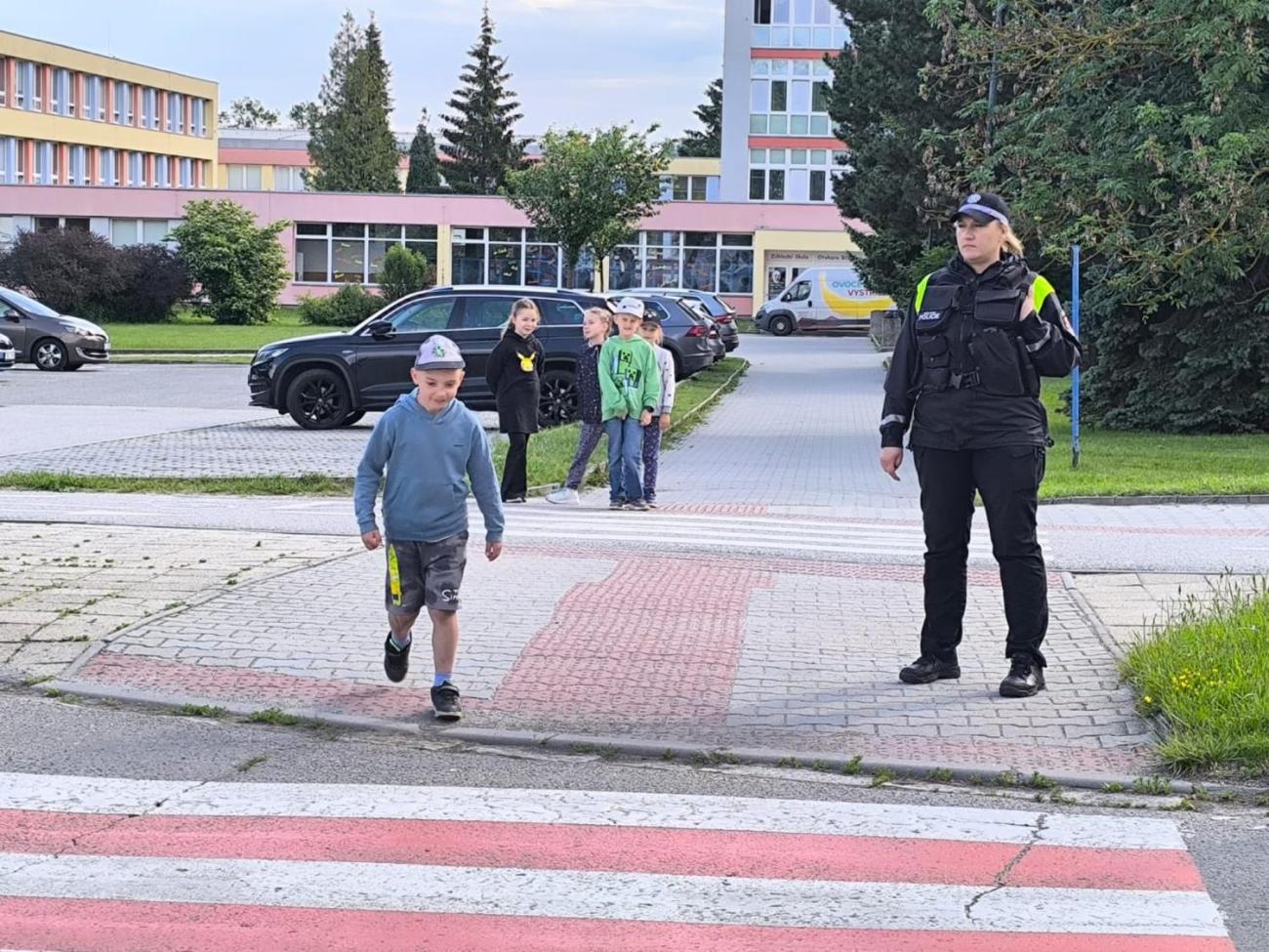 Spolupráce s městskou policií - Bezpečné přecházení vozovky 1.A