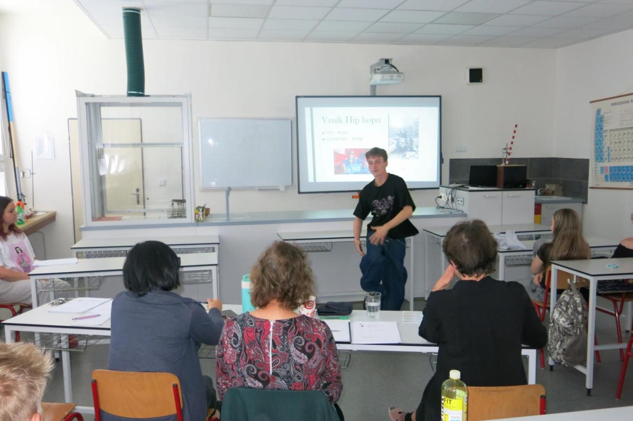 Deváťáci představili své seminární práce