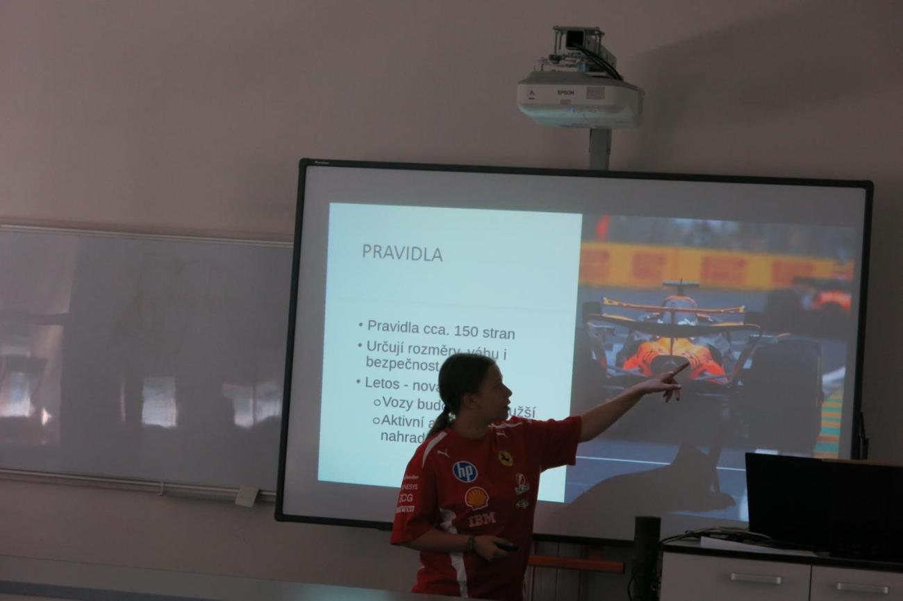 Deváťáci představili své seminární práce