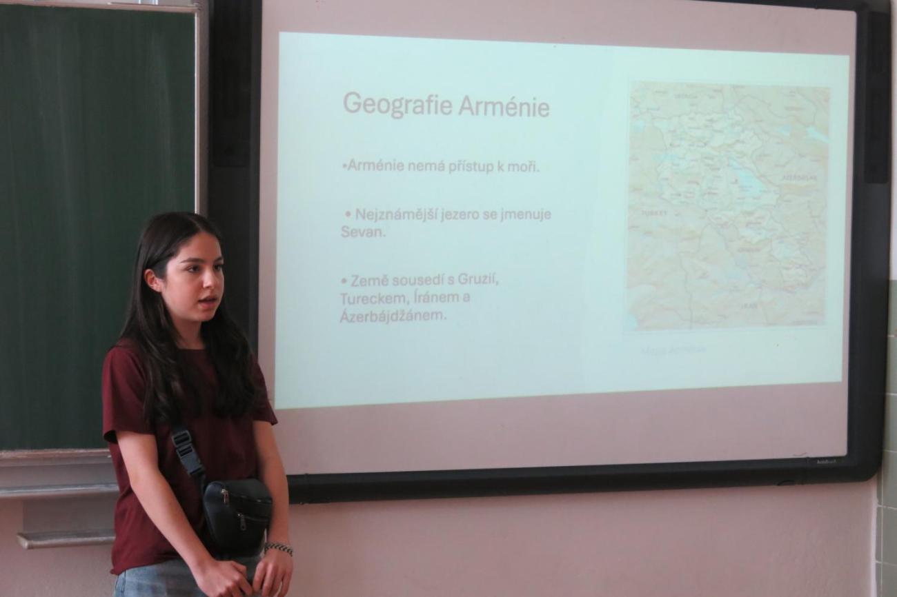 Deváťáci představili své seminární práce