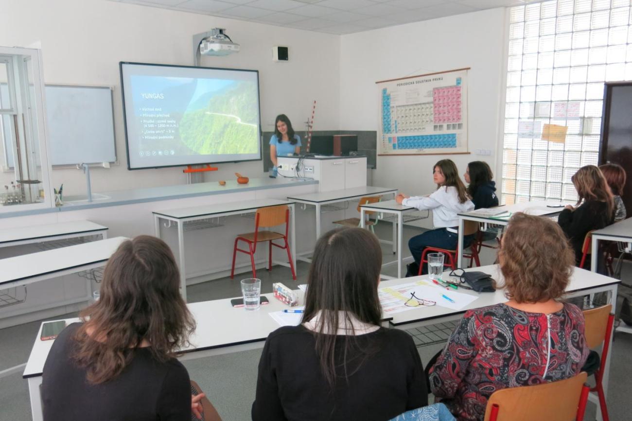 Deváťáci představili své seminární práce