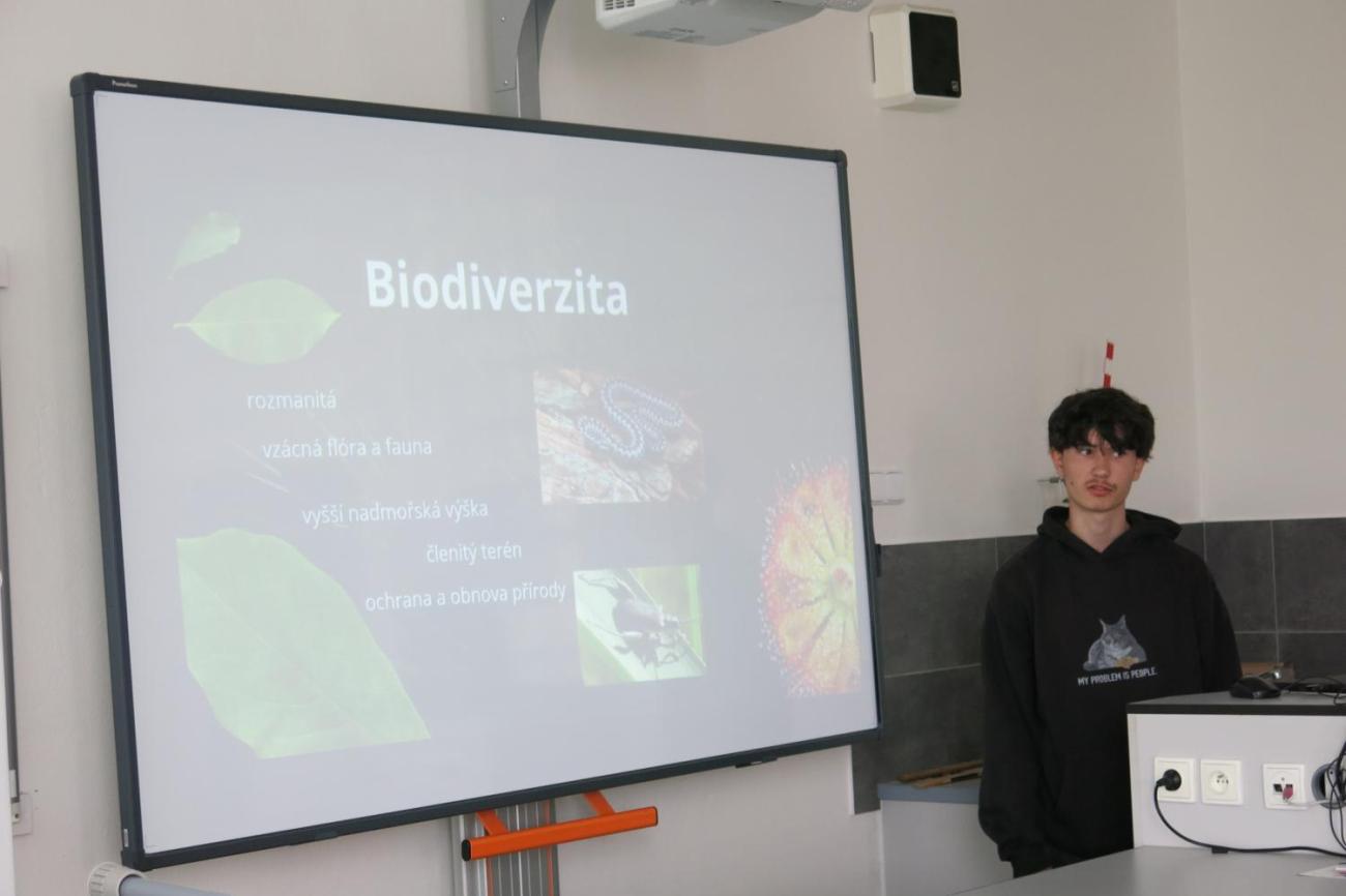 Deváťáci představili své seminární práce