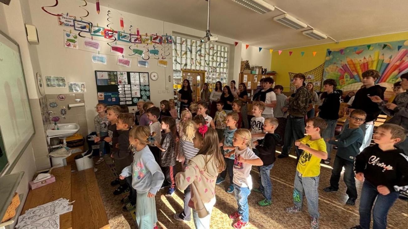Evropský den jazyků: Jídlo spojuje  1.B a 9.B