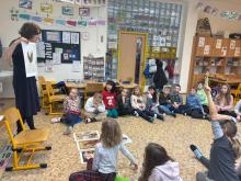 Vánoční program s paní Pitrovou z OGV  2.B